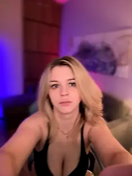 Love Bri online show from 10-28-25, 10:36