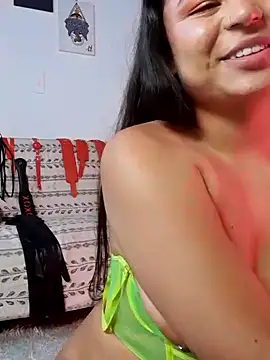 Snapshot of Cleo_hills chatting on 03-13-25, 04:56 Cleo hills online show from 03-13-25, 04:56
