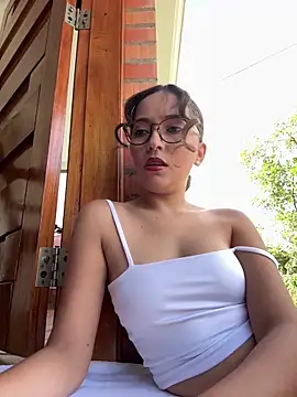 Snapshot of Penelope-Hot chatting on 06-17-26, 08:19 Penelope-Hot online show from 06-17-26, 08:19