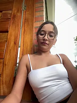 Snapshot of Penelope-Hot chatting on 05-26-26, 09:13 Penelope-Hot online show from 05-26-26, 09:13