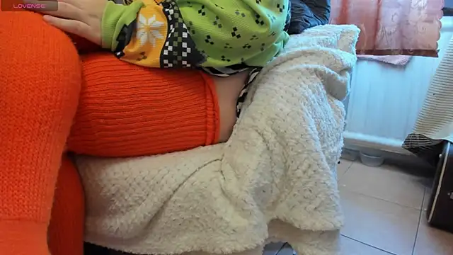 Snapshot of Queen_Sport chatting on 04-12-26, 06:27 Queen Sport online show from 04-12-26, 06:27