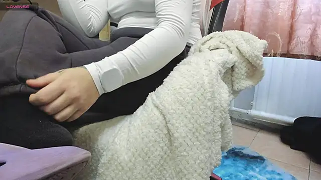 Queen Sport online show from 11-16-25, 09:14