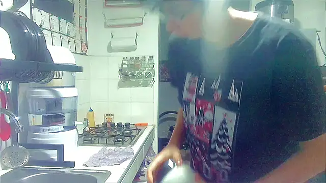 Snapshot of Andy_gray chatting on 01-15-26, 10:51 Andy gray online show from 01-15-26, 10:51