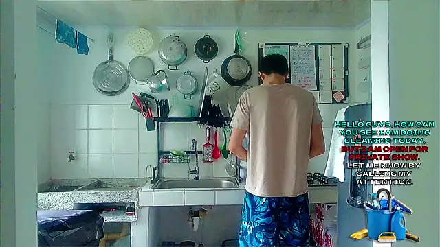 Snapshot of Andy_gray chatting on 11-15-25, 12:42 Andy gray online show from 11-15-25, 12:42