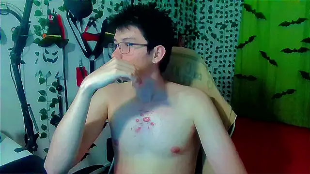 Snapshot of Andy_gray chatting on 11-27-25, 11:38 Andy gray online show from 11-27-25, 11:38