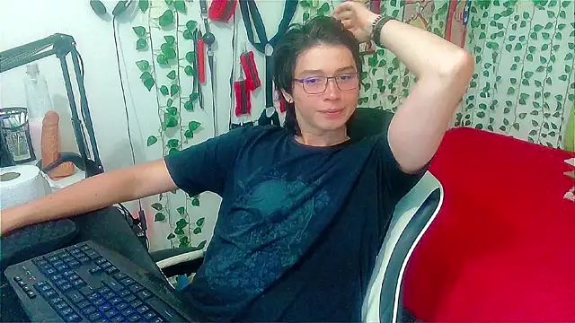 Andy gray online show from 06-10-26, 12:39
