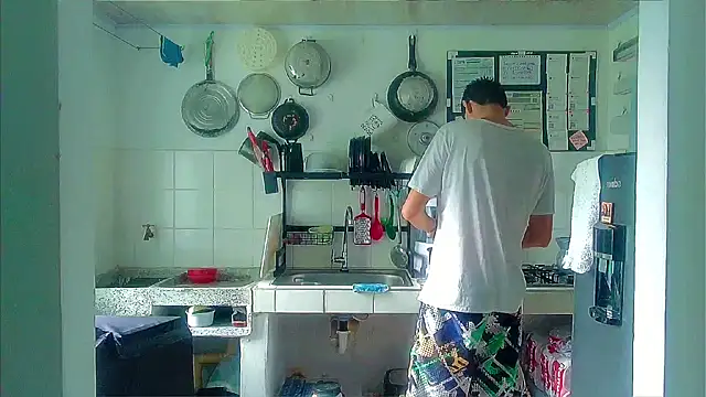 Snapshot of Andy_gray chatting on 10-21-25, 12:04 Andy gray online show from 10-21-25, 12:04