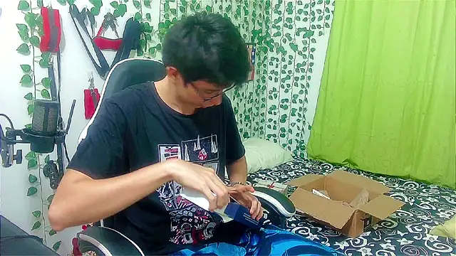 Snapshot of Andy_gray chatting on 12-04-25, 11:59 Andy gray online show from 12-04-25, 11:59