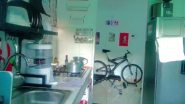 Snapshot of Andy_gray chatting on 11-27-25, 10:59 Andy gray online show from 11-27-25, 10:59