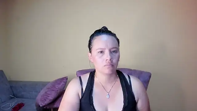 lauraguzman online show from 03-20-26, 03:51