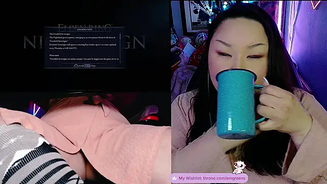 Snapshot of EmGreens chatting on 01-10-26, 05:25 EmGreens online show from 01-10-26, 05:25