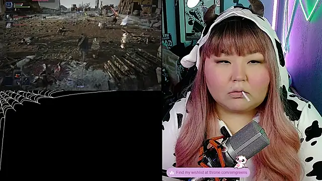 Snapshot of EmGreens chatting on 11-01-25, 04:30 EmGreens online show from 11-01-25, 04:30