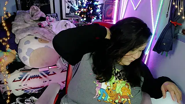 Snapshot of EmGreens chatting on 11-29-25, 05:29 EmGreens online show from 11-29-25, 05:29