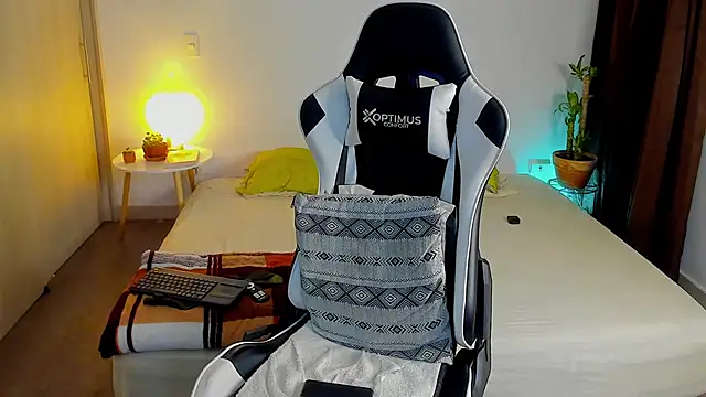 dafboy1 online show from 12-17-25, 11:43