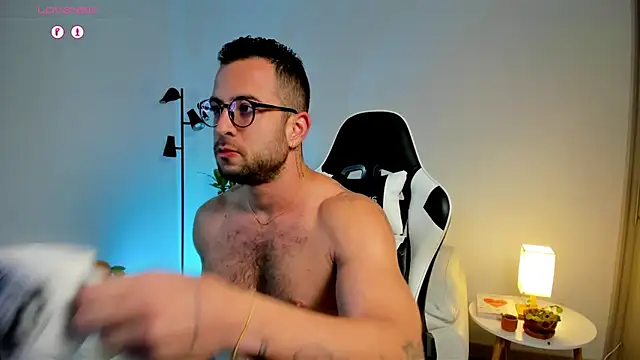 dafboy1 online show from 04-08-26, 10:28