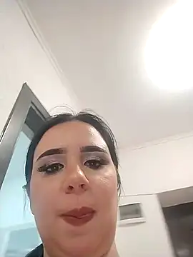 AdelinaJude online show from 03-29-26, 07:04