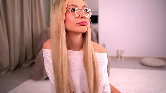 KylieJoyce online show from 02-09-26, 10:08