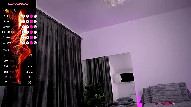 Snapshot of KylieJoyce chatting on 10-02-25, 08:12 KylieJoyce online show from 10-02-25, 08:12