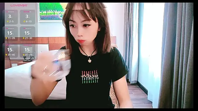 Aster Hoa online show from 11-18-25, 02:49