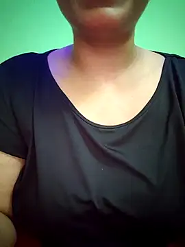 Snapshot of Afsana_Mim chatting on 09-25-25, 05:08 Afsana Mim online show from 09-25-25, 05:08