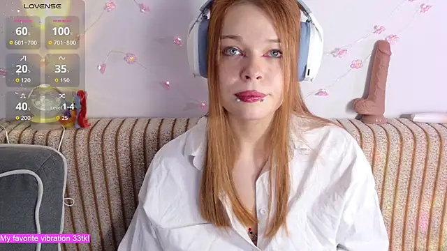 ValBae online show from 11-24-25, 09:37