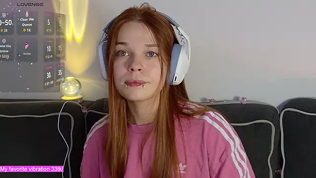 ValBae online show from 11-11-25, 09:53