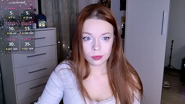 Snapshot of ValBae chatting on 02-04-26, 10:16 ValBae online show from 02-04-26, 10:16