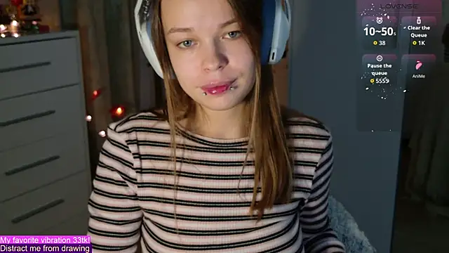 ValBae online show from 10-27-25, 09:27