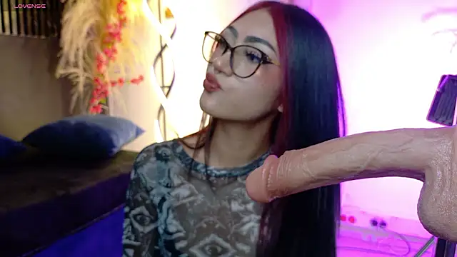 Snapshot of miluv19 chatting on 02-10-26, 07:24 miluv19 online show from 02-10-26, 07:24