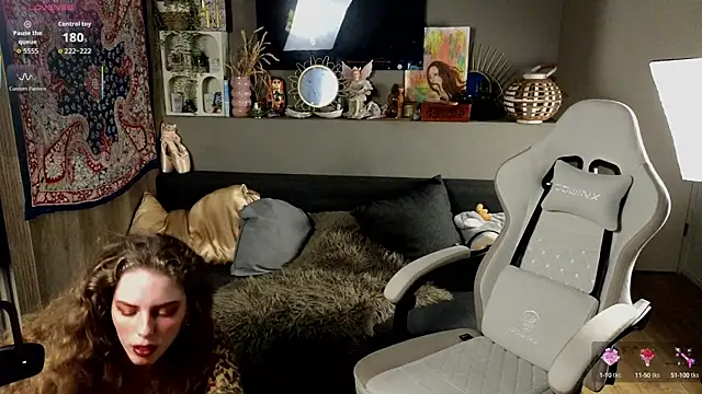 Snapshot of AyreenMoore chatting on 09-22-25, 08:48 AyreenMoore online show from 09-22-25, 08:48