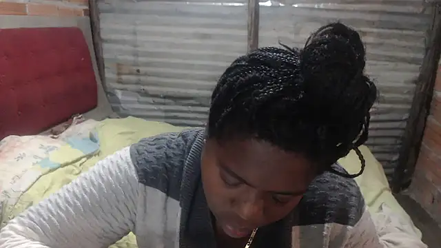 Snapshot of jjannakinky chatting on 03-18-25, 12:08 jjannakinky online show from 03-18-25, 12:08