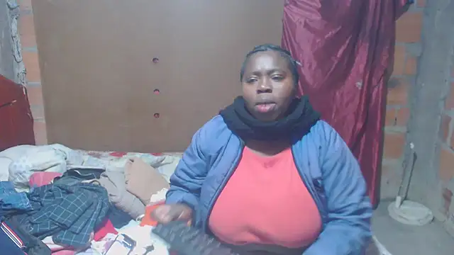 Snapshot of jjannakinky chatting on 10-08-25, 12:12 jjannakinky online show from 10-08-25, 12:12