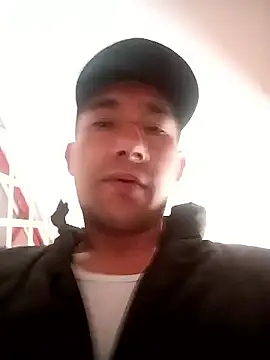 Snapshot of misterioso258 chatting on 05-11-26, 01:01 misterioso258 online show from 05-11-26, 01:01