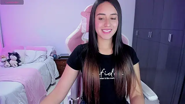 Tinylottie online show from 10-18-25, 12:23