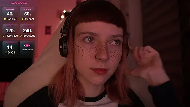 juliapie online show from 12-08-24, 01:52