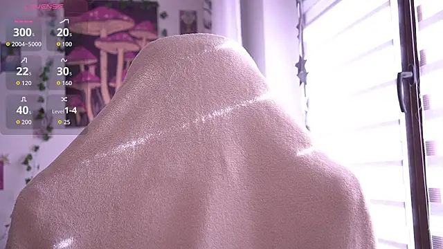 juliapie online show from 09-18-25, 06:38