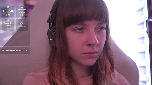 juliapie online show from 11-22-25, 08:35