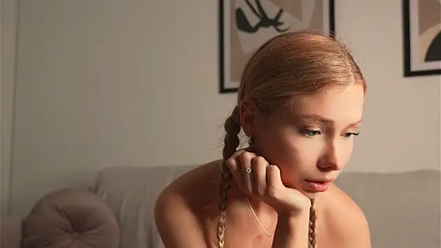 april blush online show from 09-16-25, 03:35