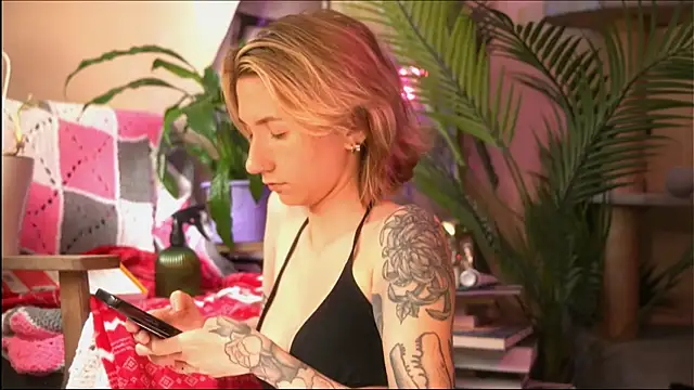 Snapshot of Arianna_Richi chatting on 07-26-26, 09:38 Arianna Richi online show from 07-26-26, 09:38
