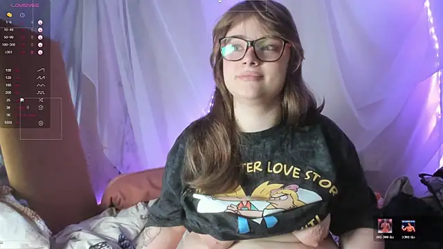 Snapshot of Seductive_She_Wolf chatting on 07-09-26, 02:27 Seductive She Wolf online show from 07-09-26, 02:27