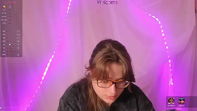 Snapshot of Seductive_She_Wolf chatting on 07-08-26, 03:24 Seductive She Wolf online show from 07-08-26, 03:24