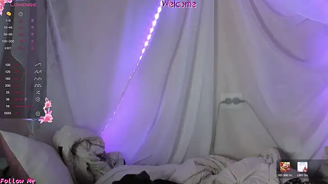 Snapshot of Seductive_She_Wolf chatting on 06-25-26, 03:39 Seductive She Wolf online show from 06-25-26, 03:39