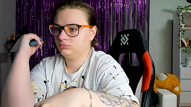 Seductive She Wolf online show from 03-18-25, 12:50