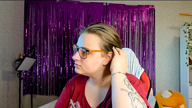 Seductive She Wolf online show from 03-19-25, 08:23
