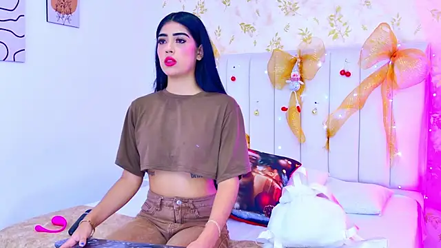 Mia-Monroe online show from 12-01-25, 07:37