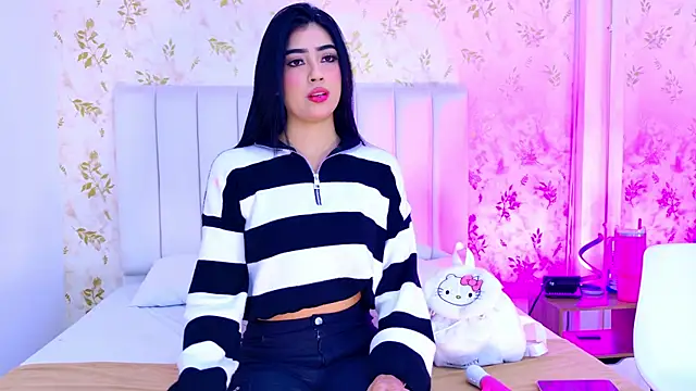 Mia-Monroe online show from 11-16-25, 07:29