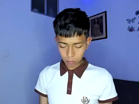 Snapshot of horny_pair chatting on 04-03-26, 08:37 horny pair online show from 04-03-26, 08:37