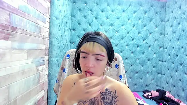 Samantha Smiith online show from 01-17-26, 04:16