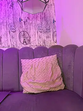 AbyThompson online show from 04-13-26, 10:47