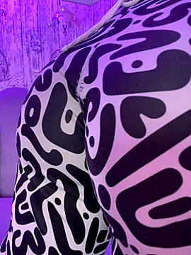 AbyThompson online show from 11-04-25, 06:44